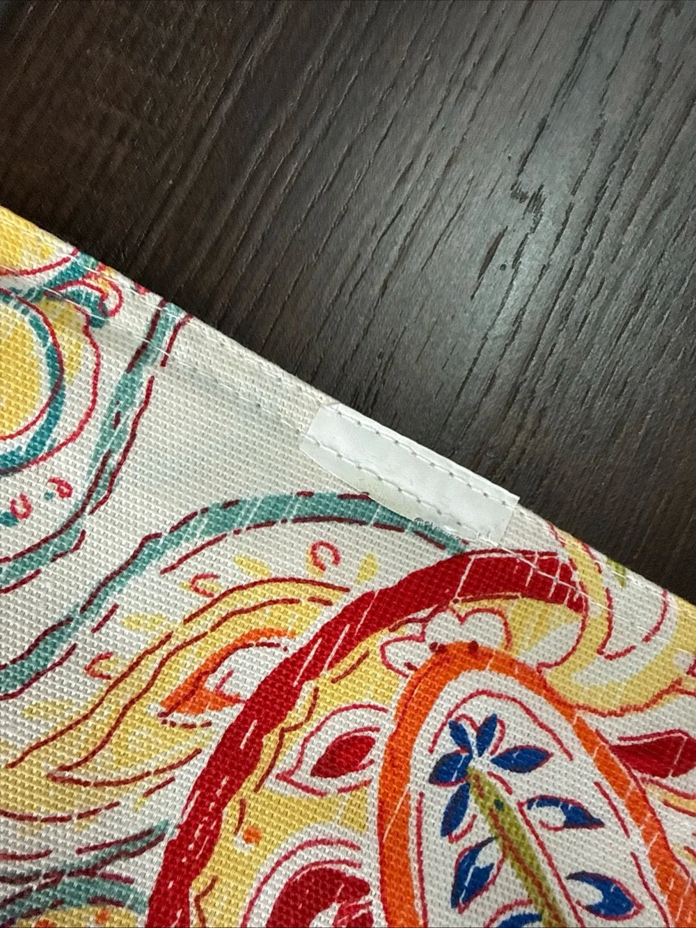 Paisley Pattern Table Runner Fieata Brand tag removed